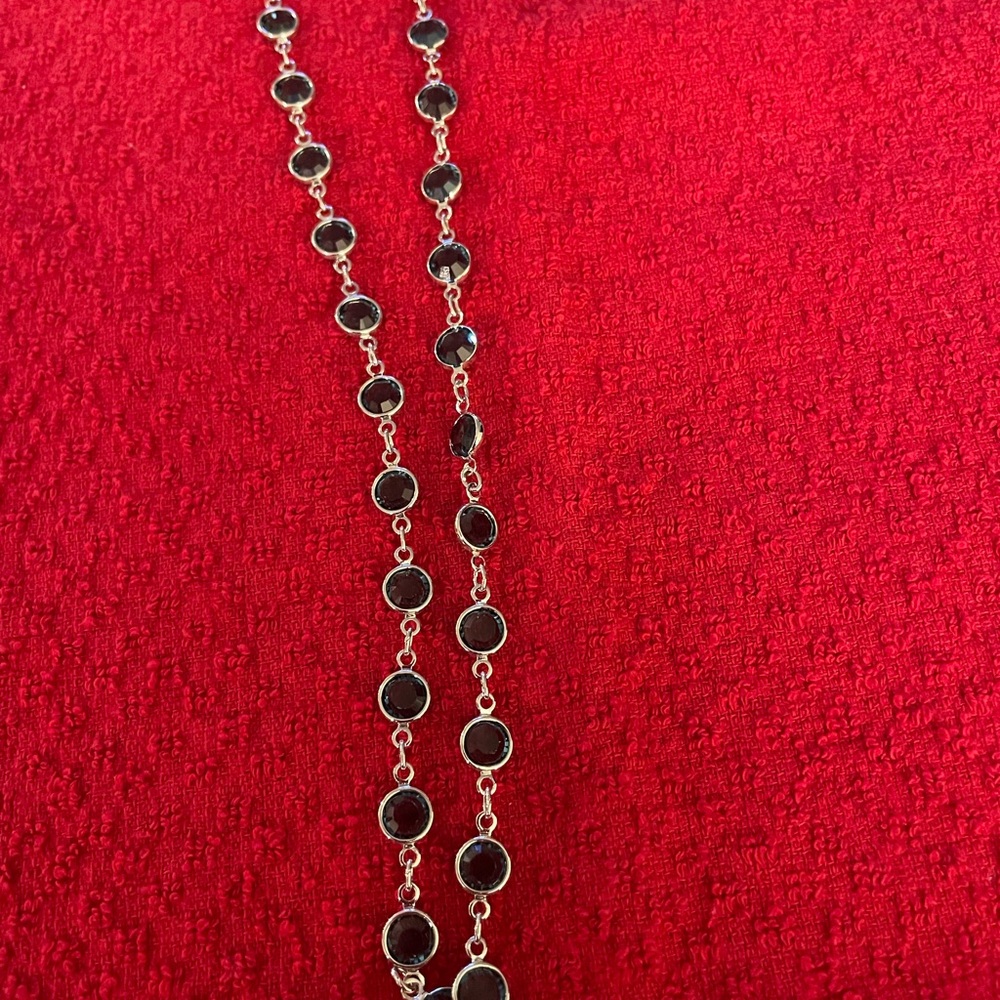 Swarovski Black Necklace with Elegant Chain Design